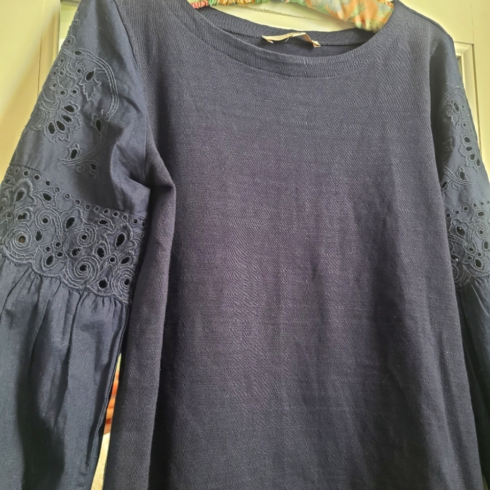 Eyelet Sleeve Top